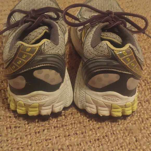 Womens size 10 Brooks Trance 11 - Picture 3 of 7
